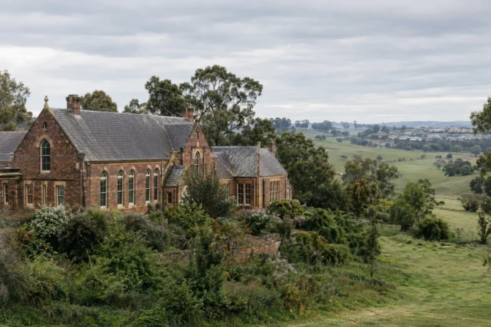 Surplus government land sale: $38 a sq metre raises questions