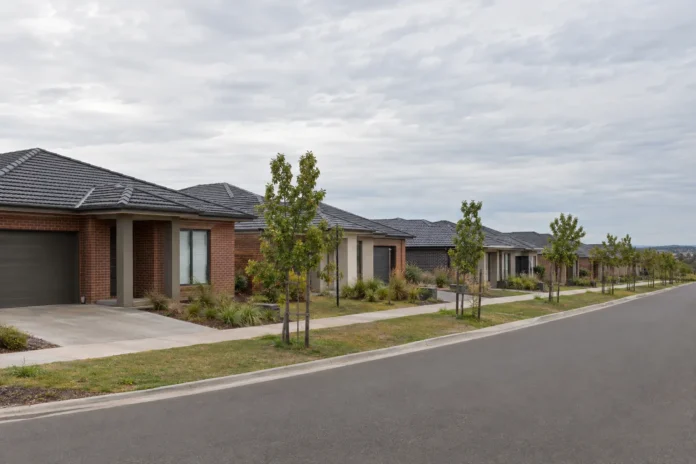 Melbourne borrowing capacity is shrinking faster than prices fall